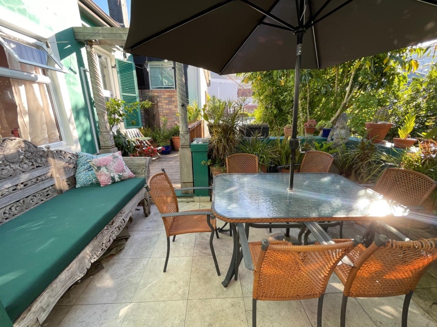 5 Bedroom Property for Sale in Gardens Western Cape